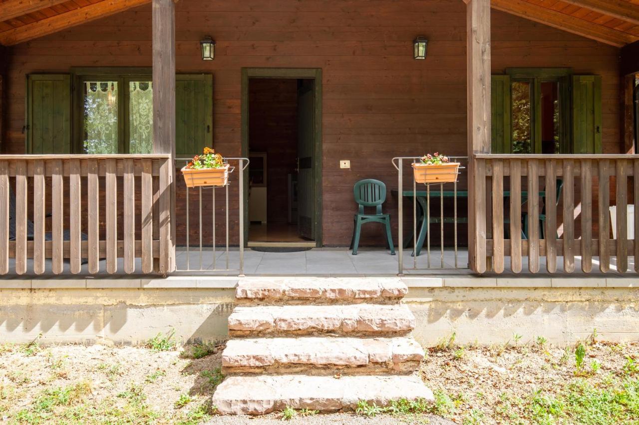 Villaggio Anemone - Chalet Mirtillo Capanne di Sillano Екстериор снимка