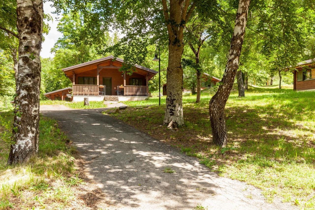Villaggio Anemone - Chalet Mirtillo Capanne di Sillano Екстериор снимка